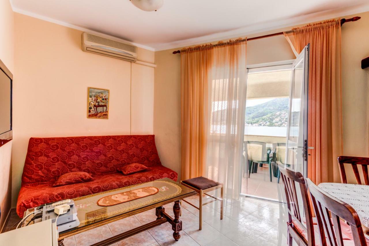 Apartmani Vesna Tivat Eksteriør bilde