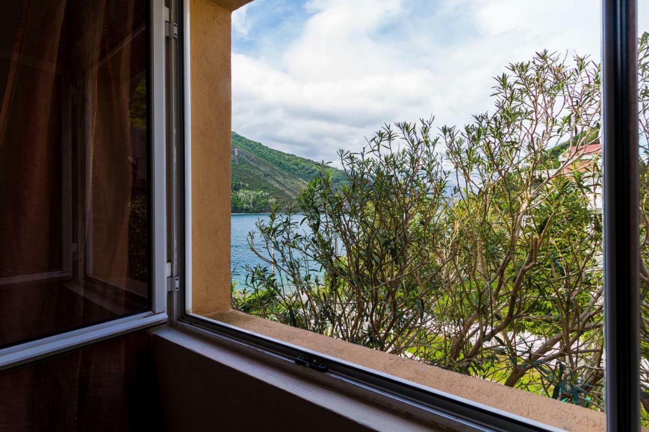 Apartmani Vesna Tivat Eksteriør bilde